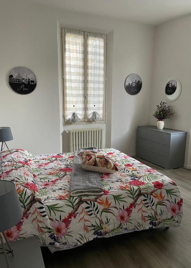 Ferienwohnung Un Balcone Sul Centro Storico Reggio nell'Emilia Exterior foto